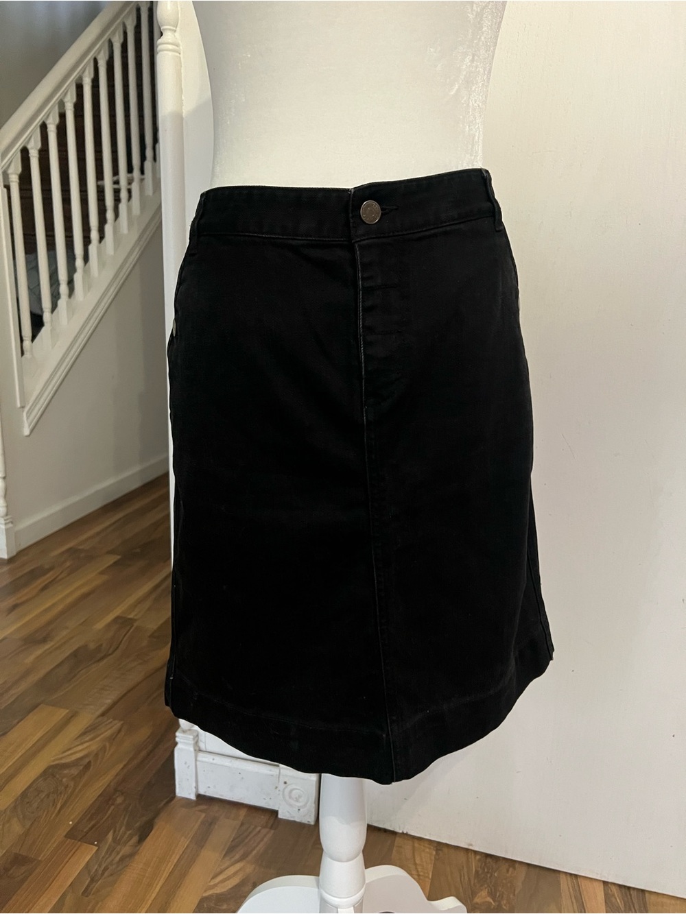 Ralph Lauren Washed Black Gold Brass Details A-Line Skirt, Size 8, EUC
